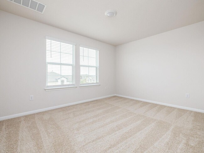 Building Photo - 2704 Indian Clover Trl