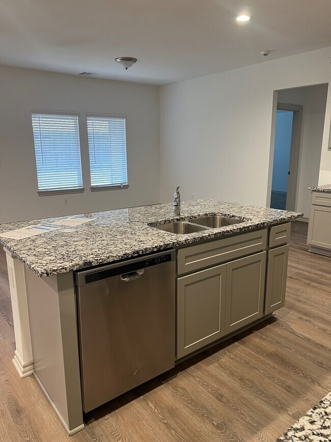 Building Photo - 14416 Gravity Falls Ln