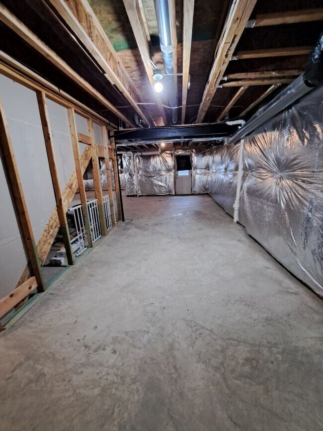 Building Photo - 17305 Madrillon Way