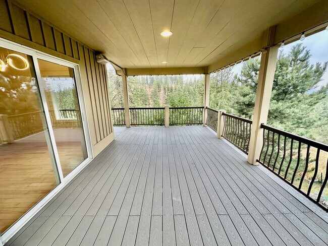 Building Photo - 4409 W Country Hls Ln