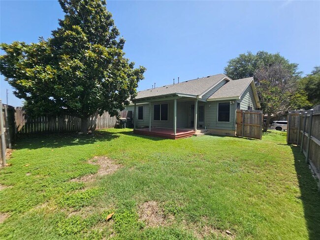Building Photo - 174 Prairie Springs Loop