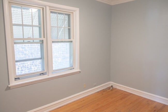 Building Photo - 5445 W 64th St