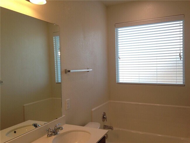 Building Photo - 13701 Abraham Lincoln St