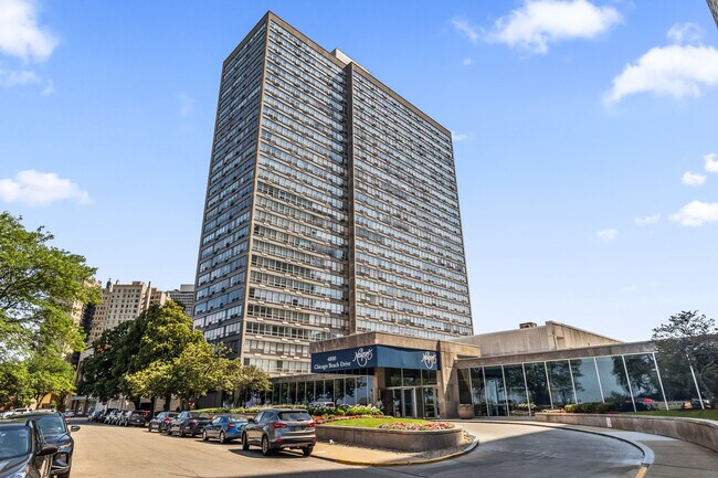 Primary Photo - 4800 S Chicago Beach Dr