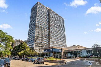 Building Photo - 4800 S Chicago Beach Dr
