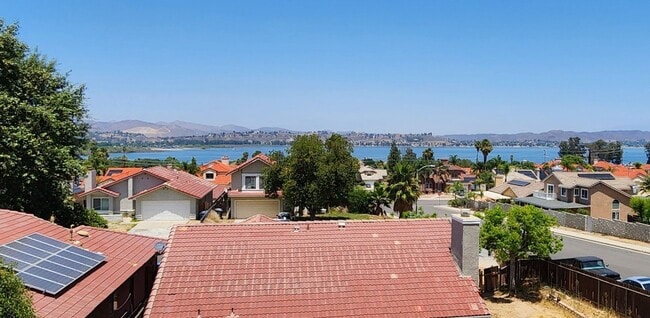 Building Photo - Corner Lot, 3BD, 2.5BA Home in Lake Elsinore