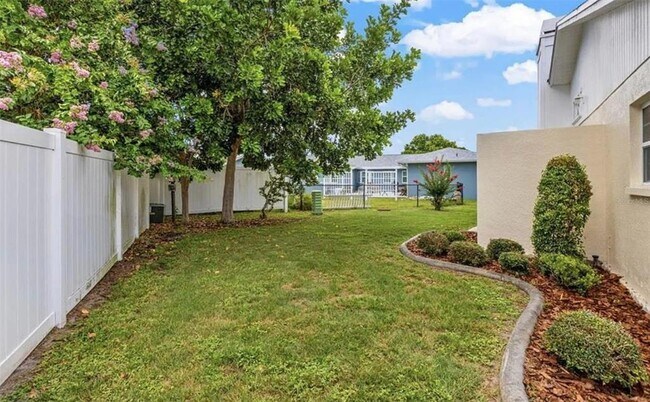 Building Photo - 7994 Jaywood Rd