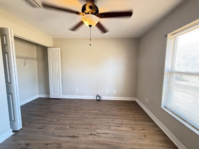 Building Photo - COUNTRY LIVING ON 5 ACRES WITH 3 BED, 3 BATH, BARN AND MODERN UPGRADES