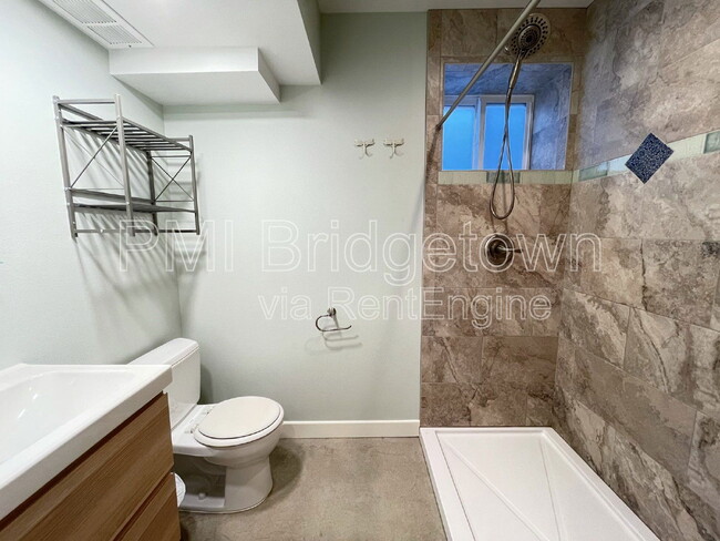 Building Photo - 1531 SE 48th Av