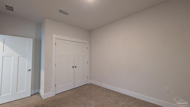 Building Photo - 3333 Southwind Dr