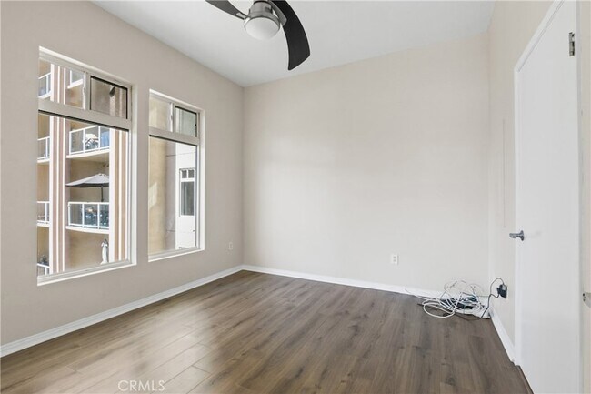 Building Photo - 388 E Ocean Blvd