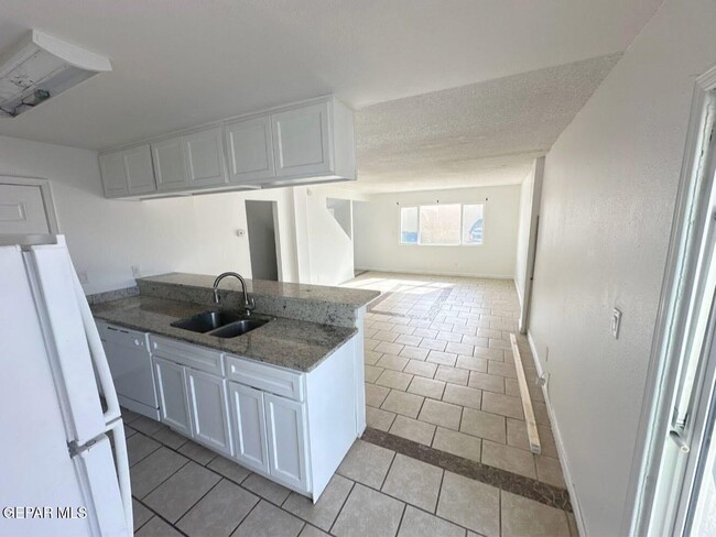 Building Photo - 2509 Red Sails Dr