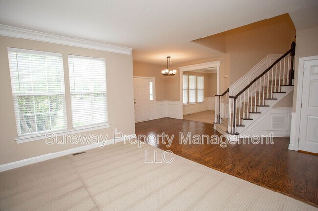 Building Photo - 7 Amaryllis Ln