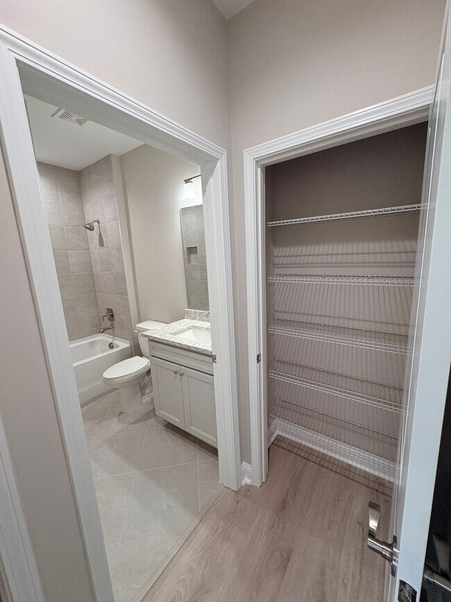 Building Photo - 61 Tropics Ave