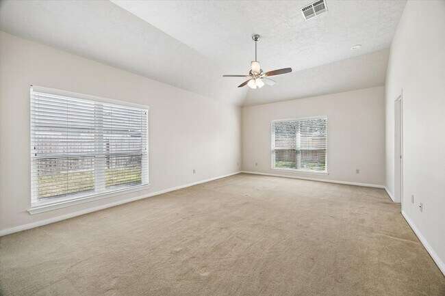 Building Photo - 806 Charles Pl