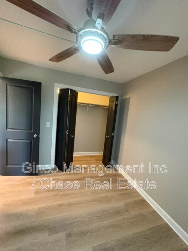 Building Photo - 29837 IL-50