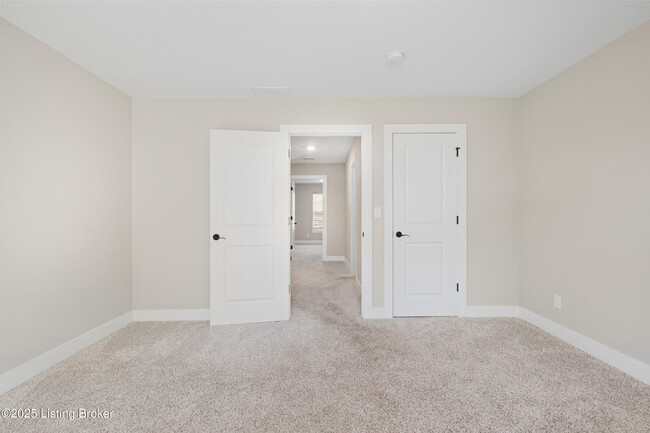 Building Photo - 9203 Harvester Pl
