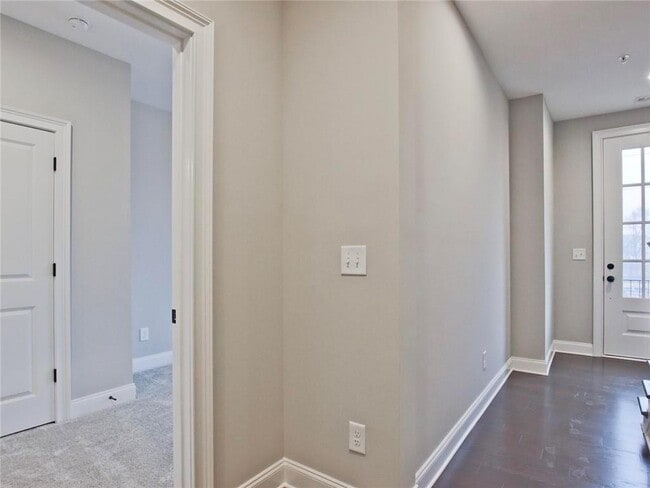 Building Photo - 6678 Sterling Dr
