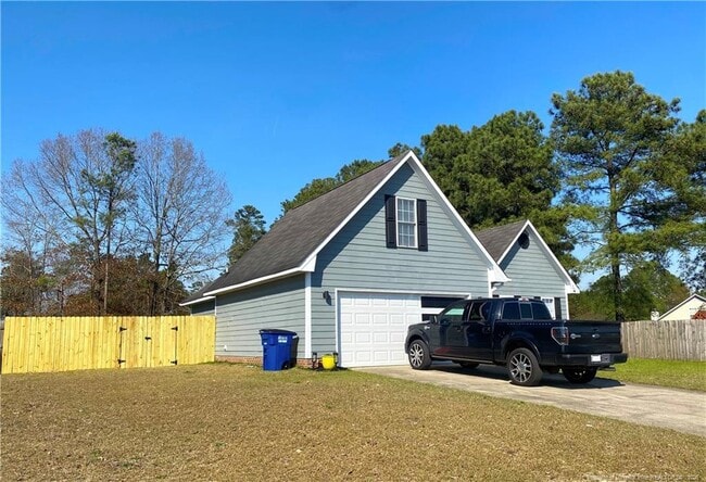 Building Photo - 675 Americana Dr