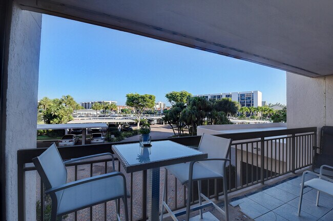 Building Photo - 2701 N Ocean Blvd