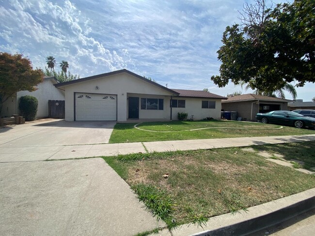 Building Photo - 2609 W Griffith Way
