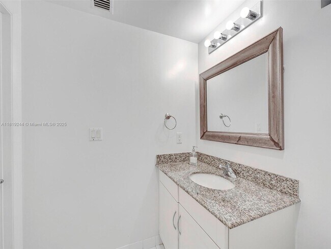 Building Photo - 7270 SW 88th St