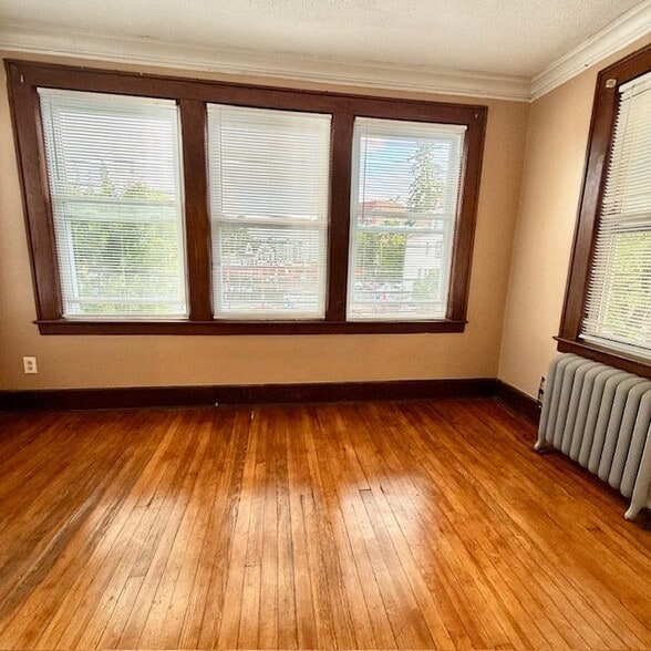 Building Photo - 48 Elmwood Ave