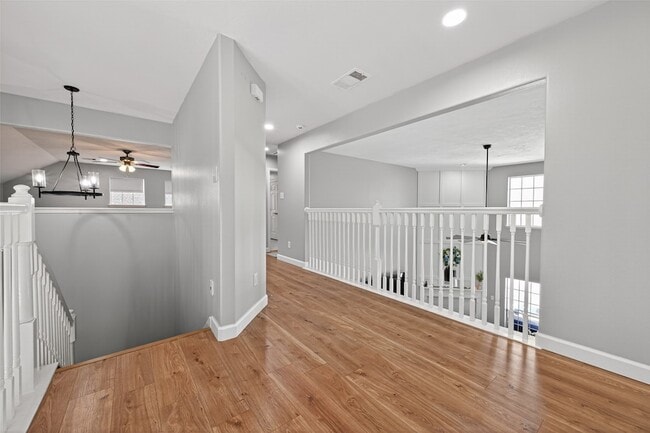 Building Photo - 3329 Oak Dale Way