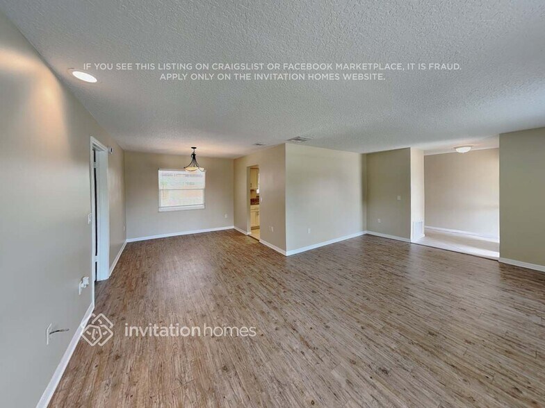 Building Photo - 8140 Caraway Dr