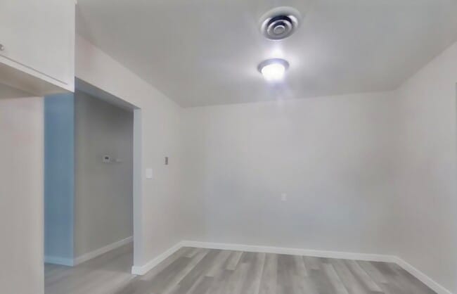 Building Photo - Available And Ready Now!