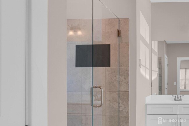 Building Photo - 617 Marion Ln