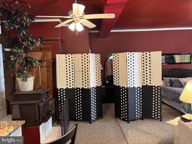 Building Photo - 579 Leeland Rd