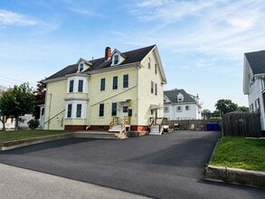 Building Photo - 430 Cohannet St