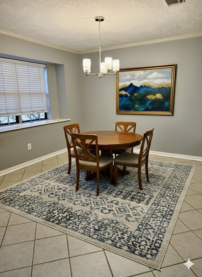 Building Photo - 717 Blue Ridge Dr