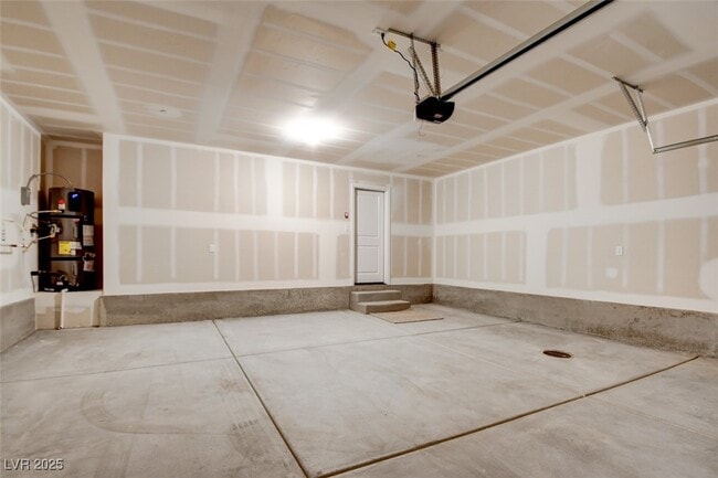 Building Photo - 5728 CRENELLATED St