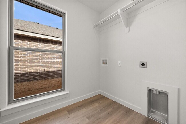 Building Photo - Beautiful New Build Home in Cypress Ranch!