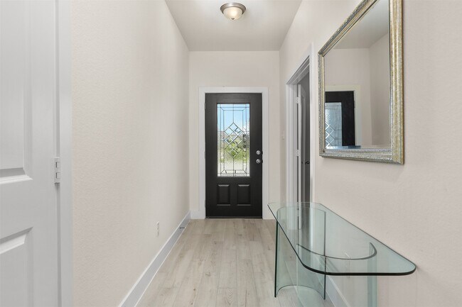 Building Photo - 2108 Eagle Nook Dr