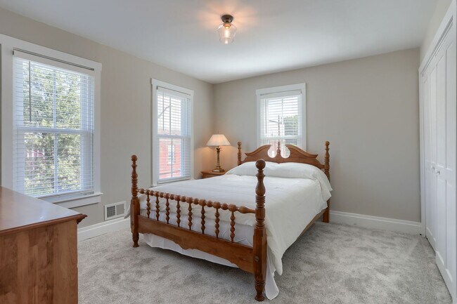 Building Photo - 1232 Lafayette St