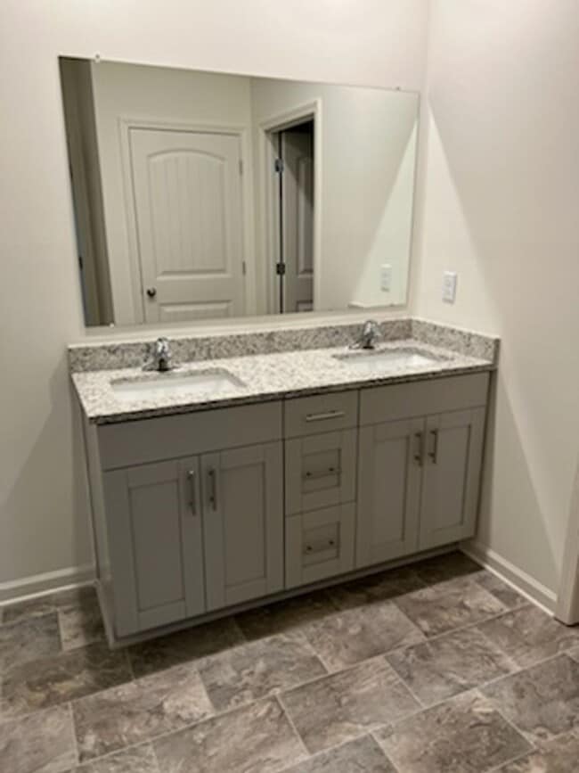 Building Photo - Newly Constructed Community Just 35 Minute...