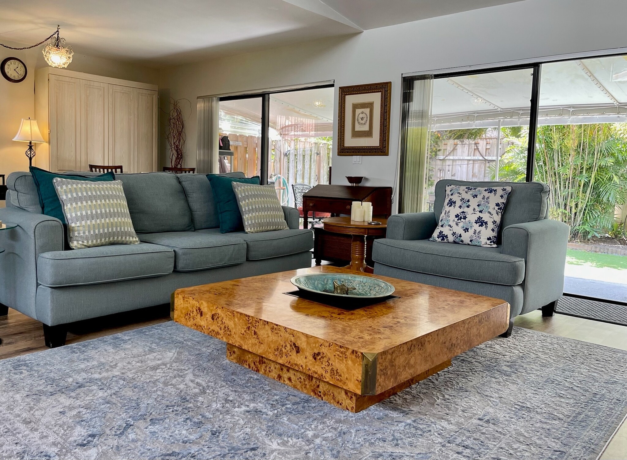 Building Photo - 1800 Embassy Dr