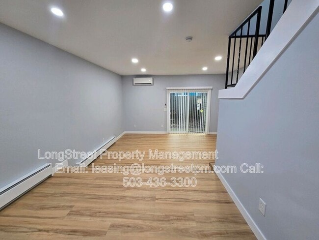 Building Photo - 3161 N Shore Dr SE