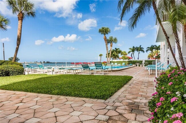 Building Photo - 675 S Gulfview Blvd