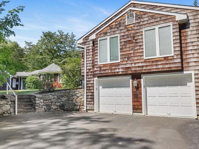 Building Photo - 106 Spoonwood Rd