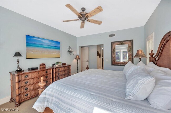 Building Photo - 325 3rd St S