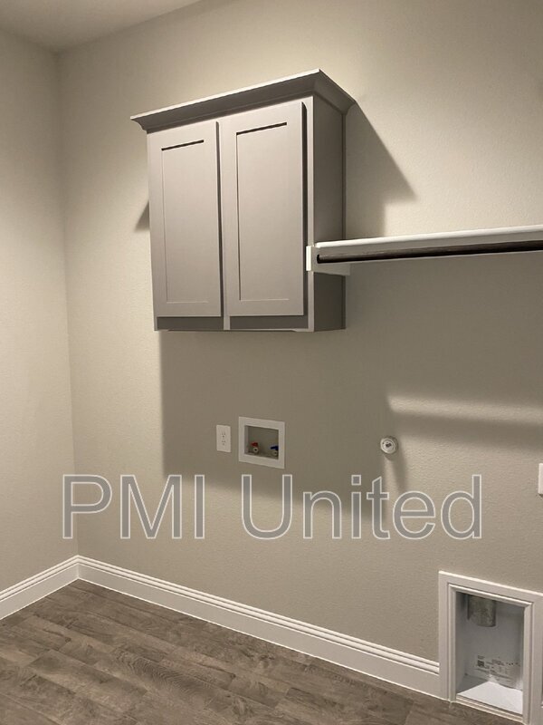 Building Photo - 11525 Nicholson Ln