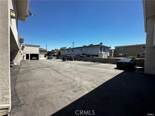 Building Photo - 908 Marguerita Ave