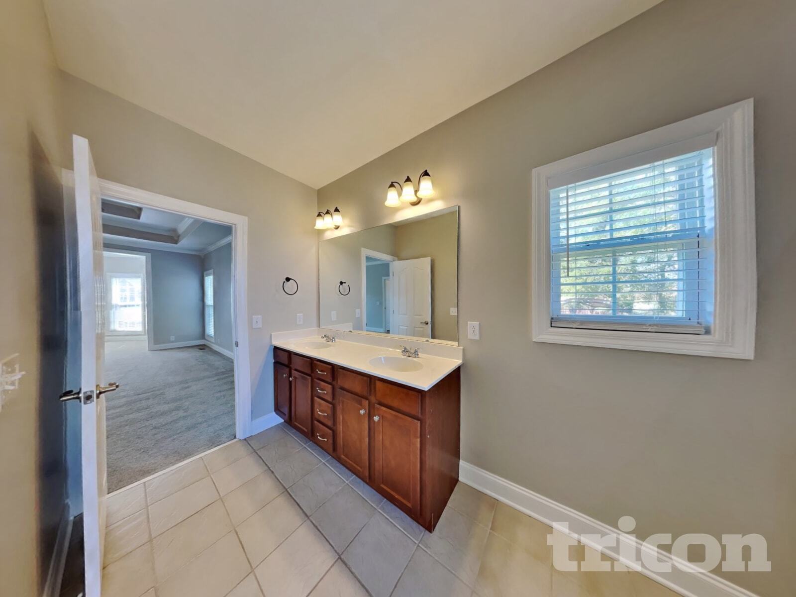 Building Photo - 1410 Deerskin Ct