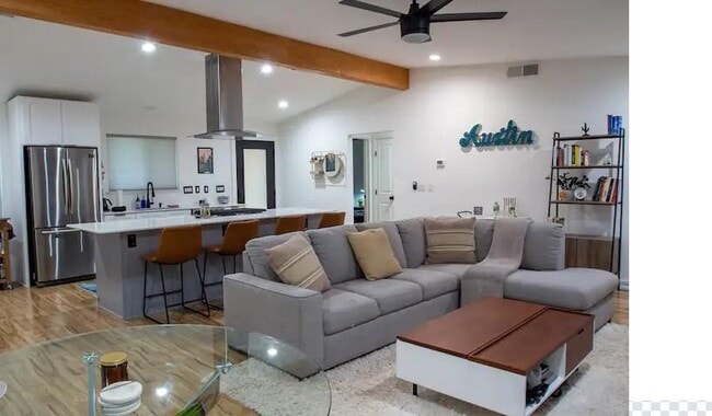 Building Photo - 9802 Kendal Dr