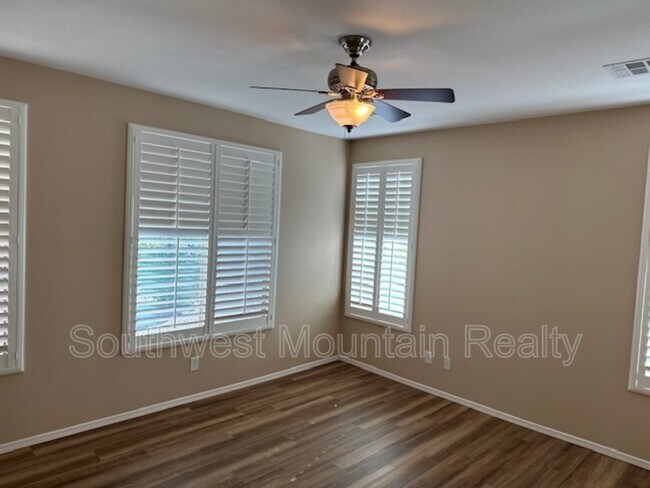 Building Photo - 4245 E Ficus Way