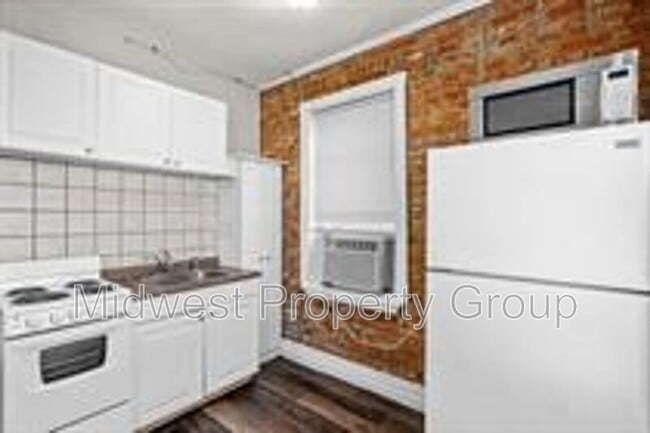 Building Photo - 1103 N 2nd St